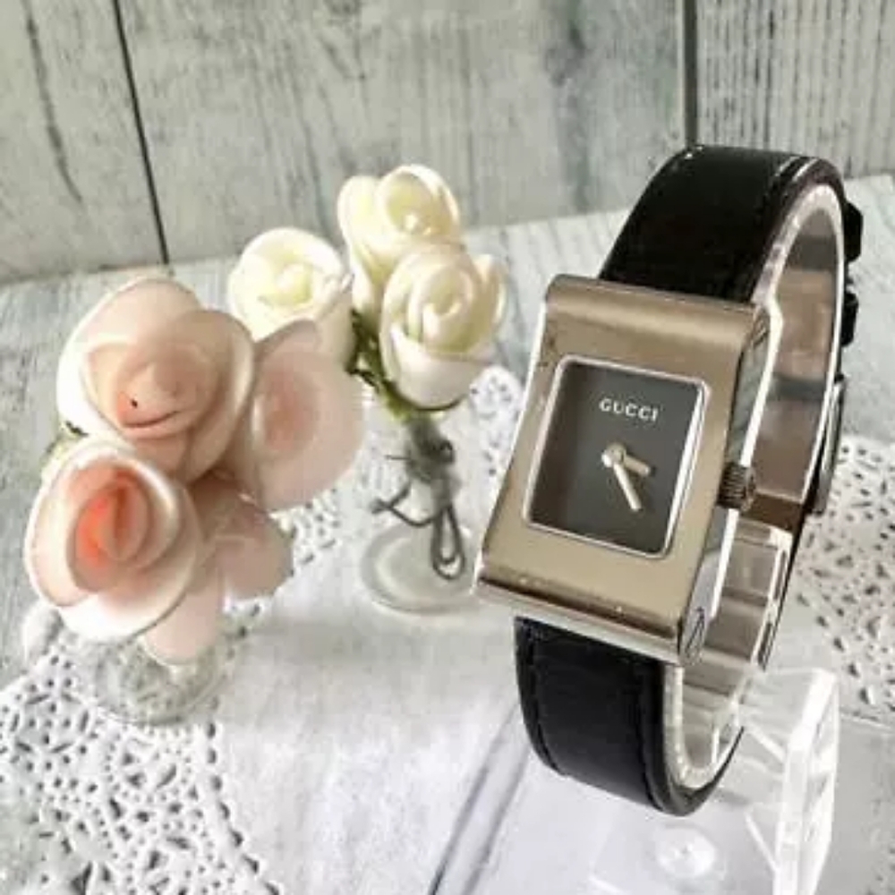 Gucci Wrist Watch Ladies 2300L